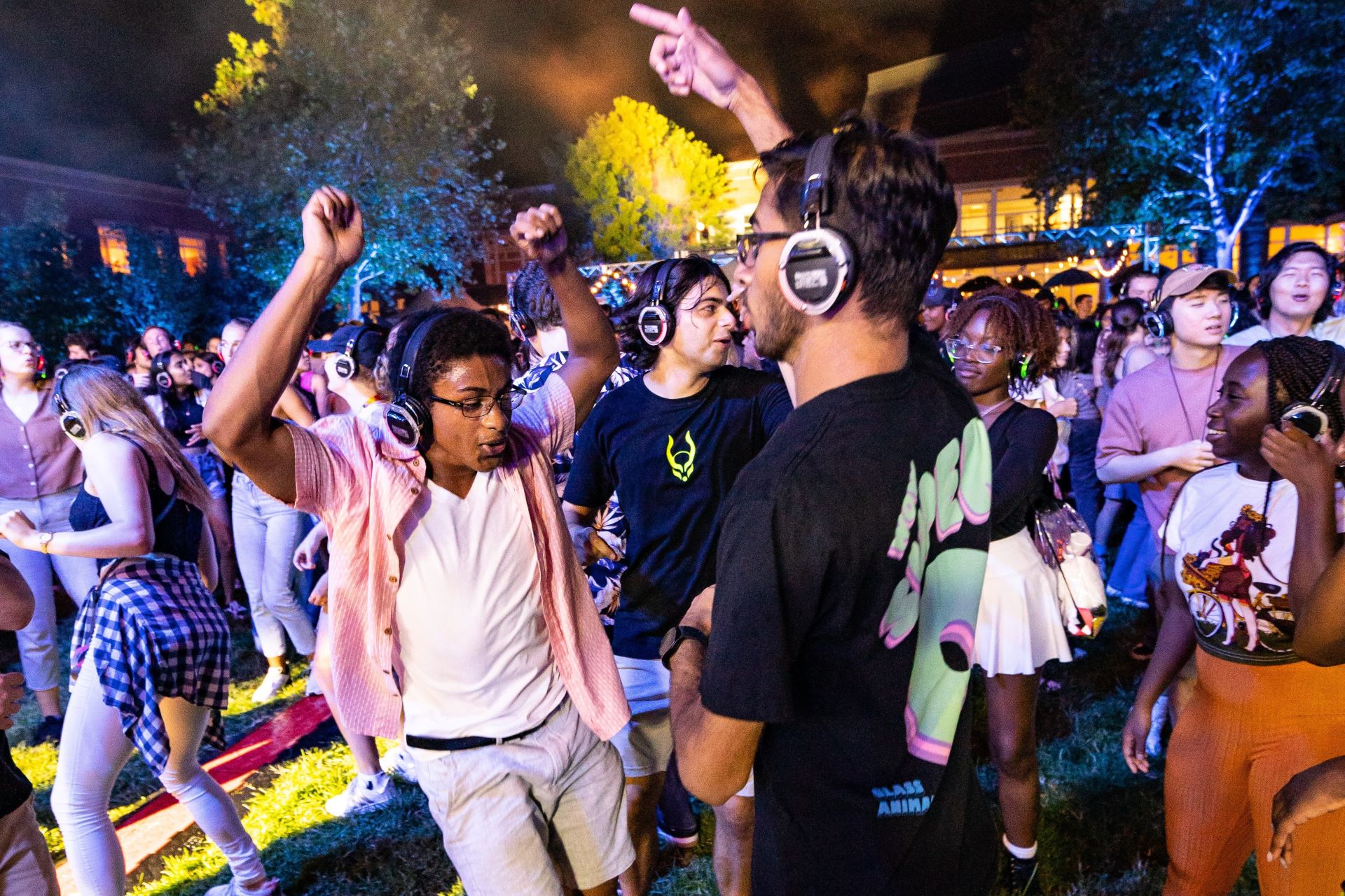 people dancing