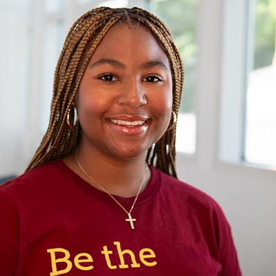 Portrait of Saniya Littlejohn